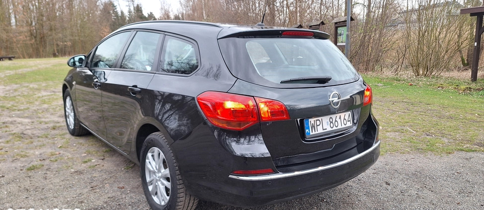 Opel Astra cena 35900 przebieg: 195000, rok produkcji 2015 z Zbąszyń małe 191